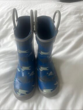 L.L. Bean Blue Kids Shark Print Rain Boots with Gray Trim